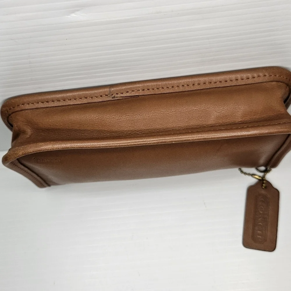 Coach Vintage 7165 British Tan Leather Chunky Case Pouch , Clutch Bag – USA Made